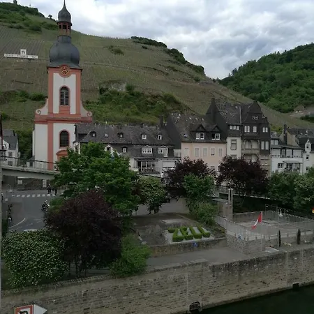 Winzerstrasse * Zell an der Mosel